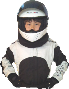 Cedric in voller Kart-Montur